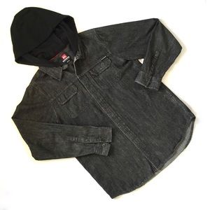 Quicksilver black button down shirt w/hood. Sz L